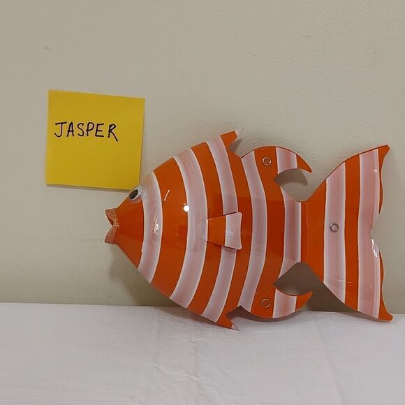 Recycled Fish Friends, Fred, Brad and Jasper - Picture 6 of 9